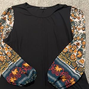 SHEIN 4XL (equates to 3XL) black ribbed round neck with fancy sleeves